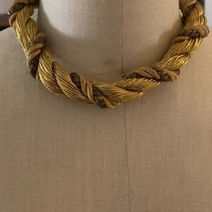 Gold threaded necklace. Vintage